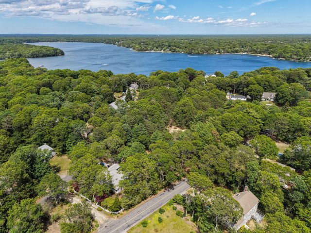 166 James Circle, Mashpee, MA 02649