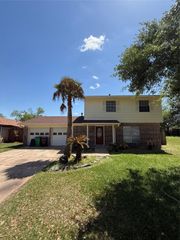 605 Northbend Drive, Baytown, TX 77521