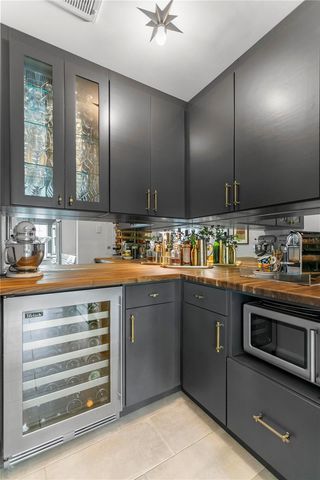1649 W SNOW CIRCLE E203, Tampa, FL 33606