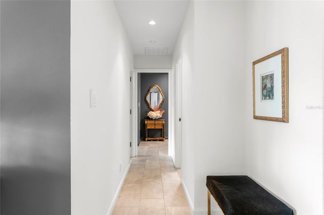 1649 W SNOW CIRCLE E203, Tampa, FL 33606