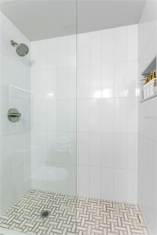 1649 W SNOW CIRCLE E203, Tampa, FL 33606