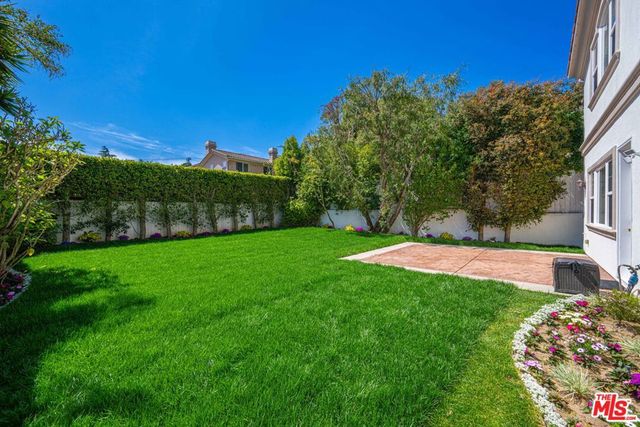 1756 Ruhland Avenue, Manhattan Beach, CA 90266