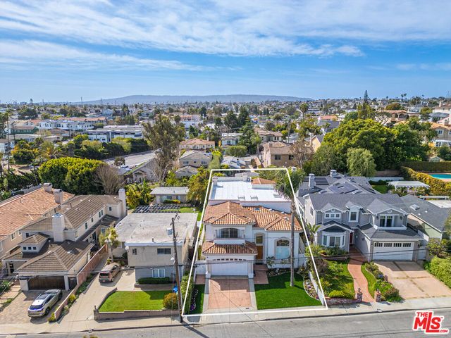 1756 Ruhland Avenue, Manhattan Beach, CA 90266