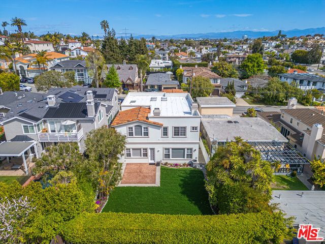 1756 Ruhland Avenue, Manhattan Beach, CA 90266