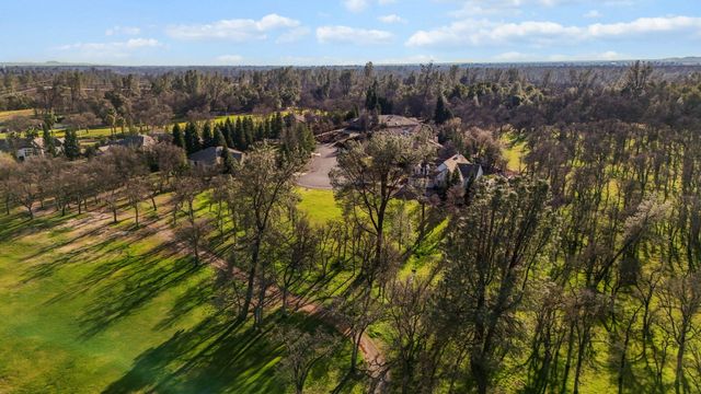 19506 San Vincente Drive, Redding, CA 96003