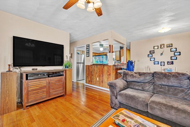 762 Kenyon RD, Vinton, VA 24179
