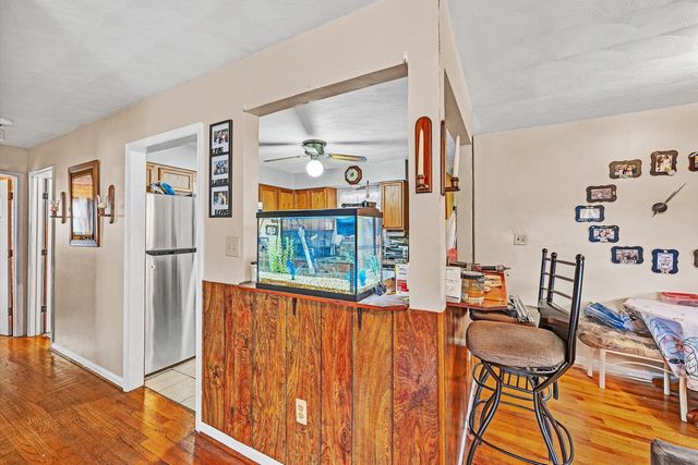 762 Kenyon RD, Vinton, VA 24179