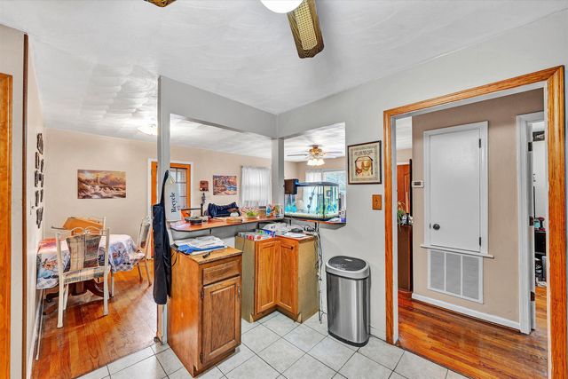 762 Kenyon RD, Vinton, VA 24179