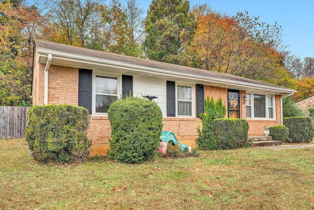 762 Kenyon RD, Vinton, VA 24179