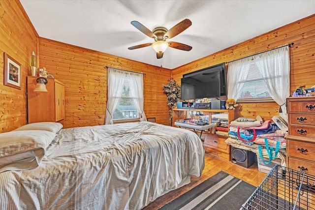 762 Kenyon RD, Vinton, VA 24179