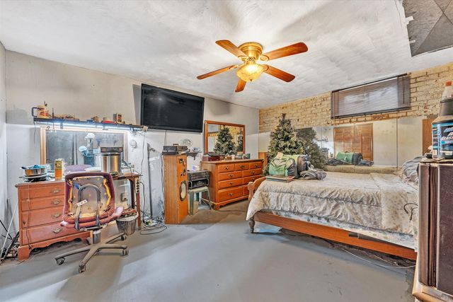 762 Kenyon RD, Vinton, VA 24179