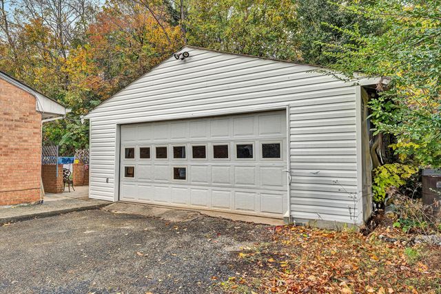 762 Kenyon RD, Vinton, VA 24179