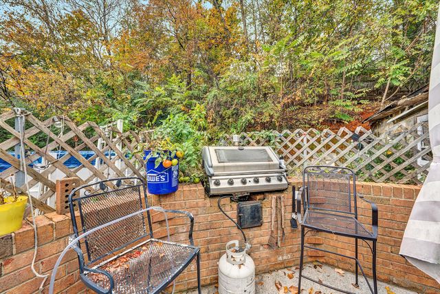 762 Kenyon RD, Vinton, VA 24179