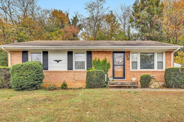762 Kenyon RD, Vinton, VA 24179