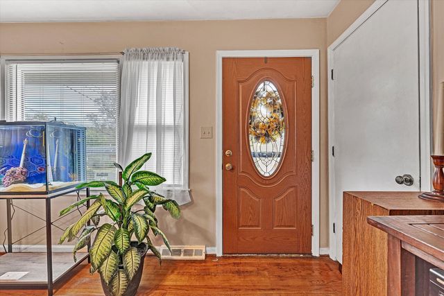 762 Kenyon RD, Vinton, VA 24179