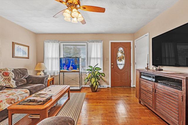 762 Kenyon RD, Vinton, VA 24179