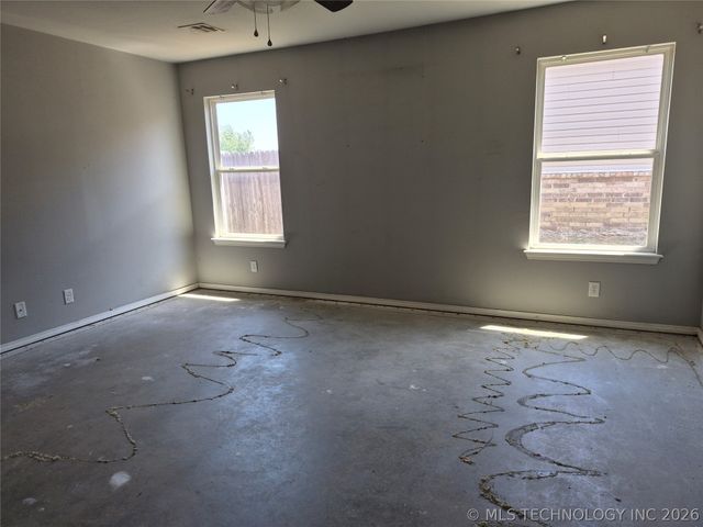 6039 E 147th Place S, Bixby, OK 74008