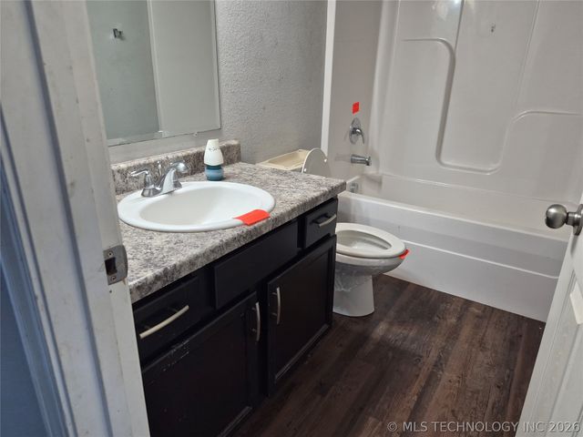 6039 E 147th Place S, Bixby, OK 74008