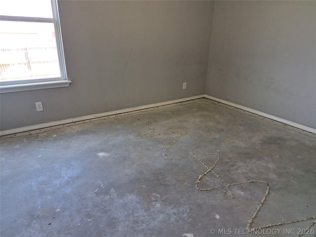 6039 E 147th Place S, Bixby, OK 74008