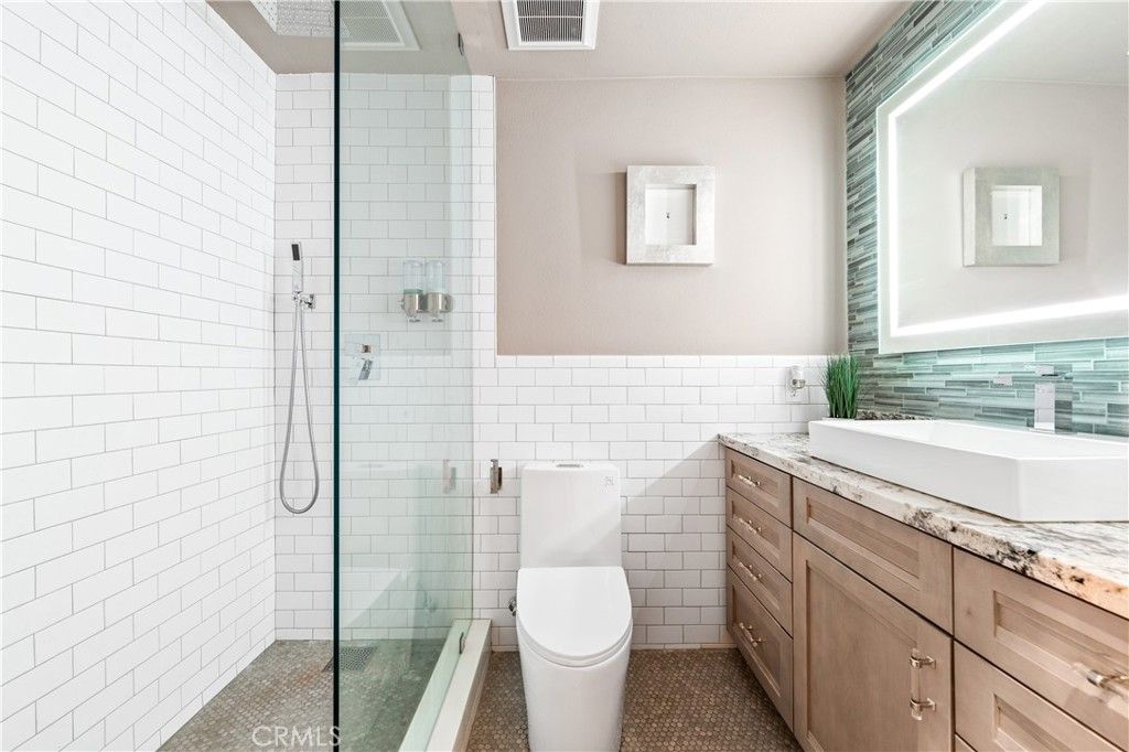 Image 21 of property listing at 17294 Citron, Irvine, CA 92612