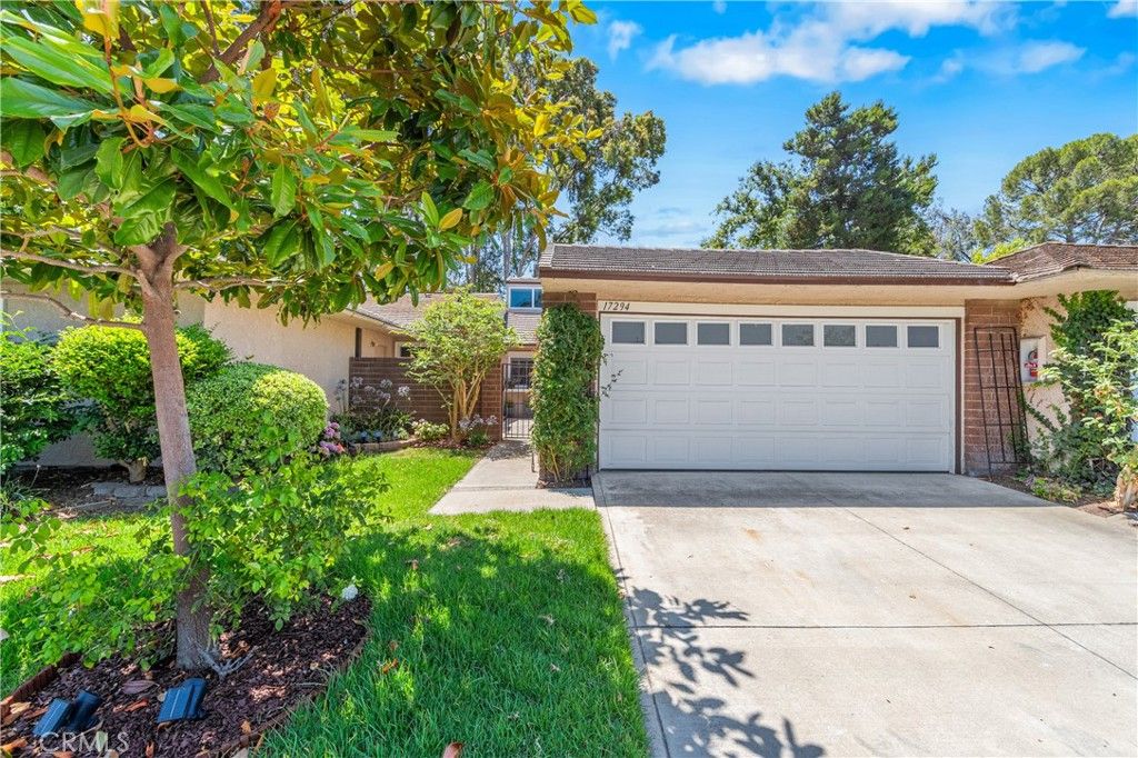 Image 7 of property listing at 17294 Citron, Irvine, CA 92612