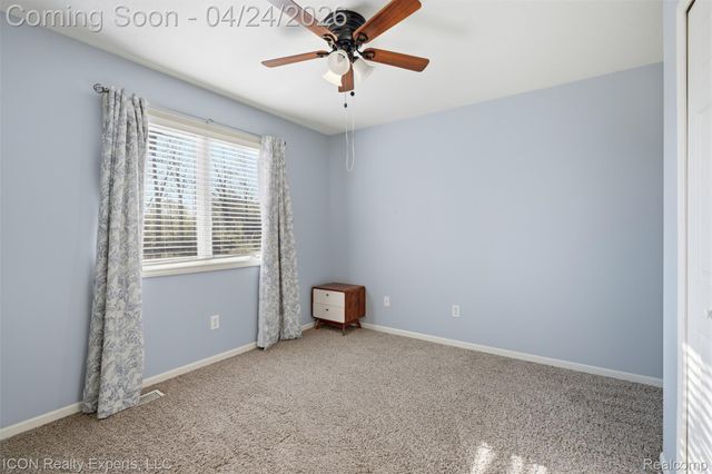 9211 Meadow Ridge Lane, Grand Blanc Charter Township, MI 48439