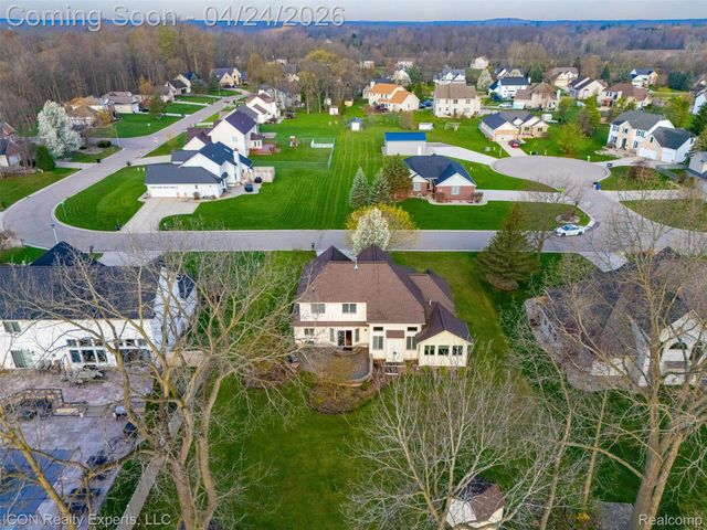 9211 Meadow Ridge Lane, Grand Blanc Charter Township, MI 48439