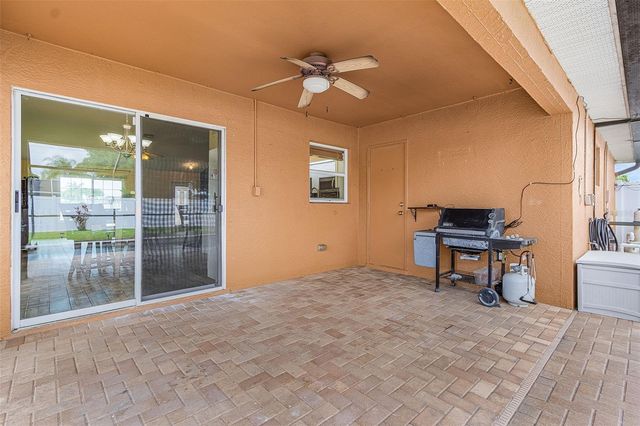 1215 SE 27TH STREET, Cape Coral, FL 33904