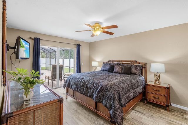 1215 SE 27TH STREET, Cape Coral, FL 33904