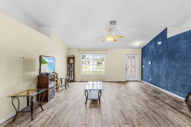 1215 SE 27TH STREET, Cape Coral, FL 33904