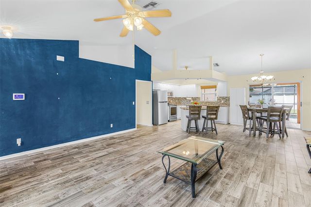 1215 SE 27TH STREET, Cape Coral, FL 33904