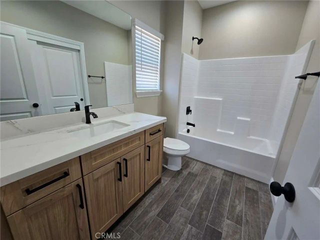 20401 Tonawanda Road, Apple Valley, CA 92307