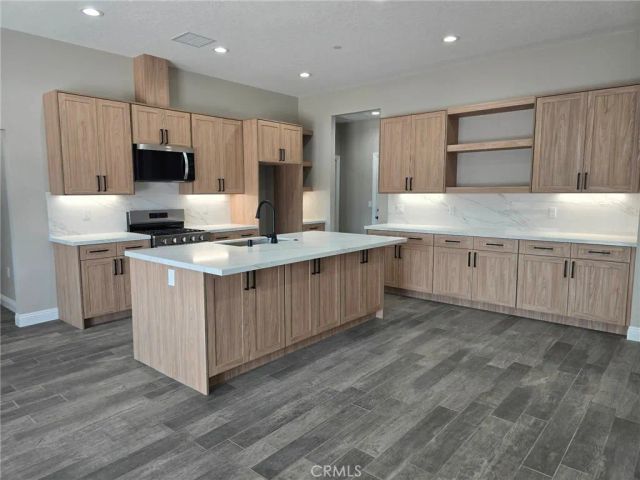 20401 Tonawanda Road, Apple Valley, CA 92307