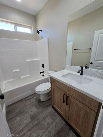 20401 Tonawanda Road, Apple Valley, CA 92307