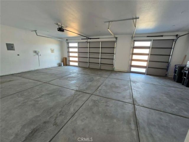 20401 Tonawanda Road, Apple Valley, CA 92307