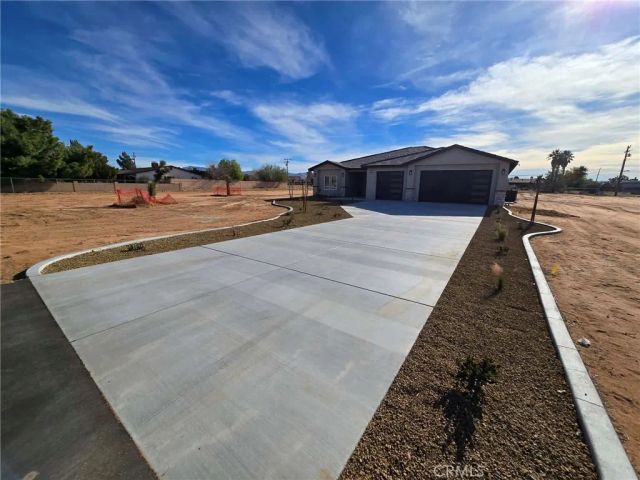 20401 Tonawanda Road, Apple Valley, CA 92307