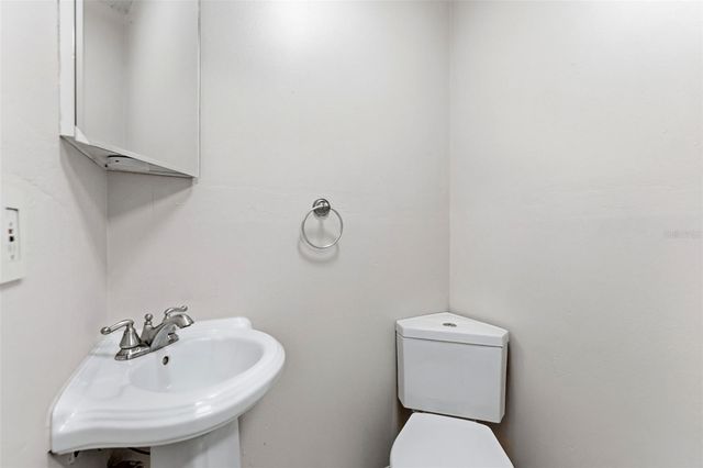 8461 56TH STREET N, Pinellas Park, FL 33781