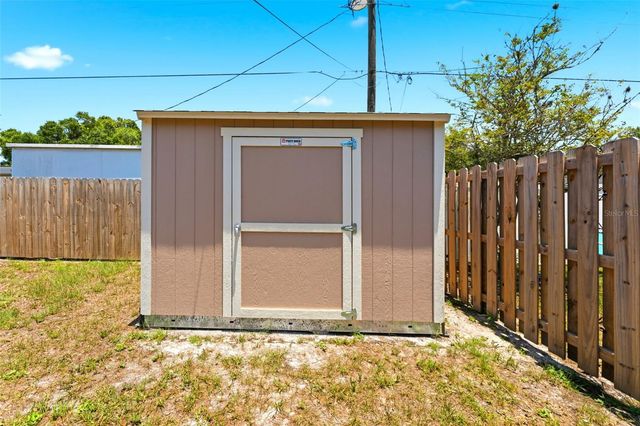 8461 56TH STREET N, Pinellas Park, FL 33781