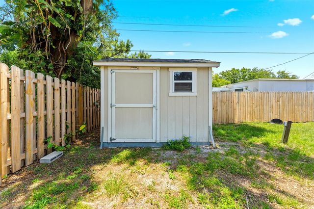 8461 56TH STREET N, Pinellas Park, FL 33781
