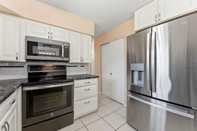 8461 56TH STREET N, Pinellas Park, FL 33781