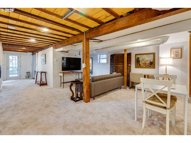 1500 Sw DAVENPORT St, Portland, OR 97201