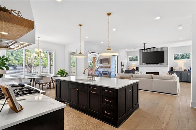510 Windsor Parkway, Atlanta, GA 30342