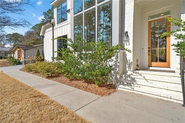 510 Windsor Parkway, Atlanta, GA 30342