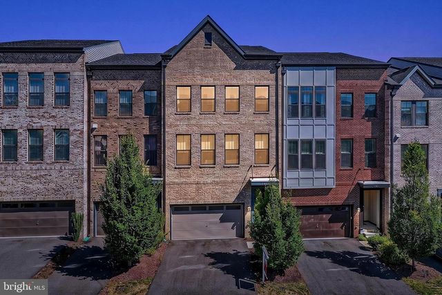 42300 CRAWFORD TER, Brambleton, VA 20148