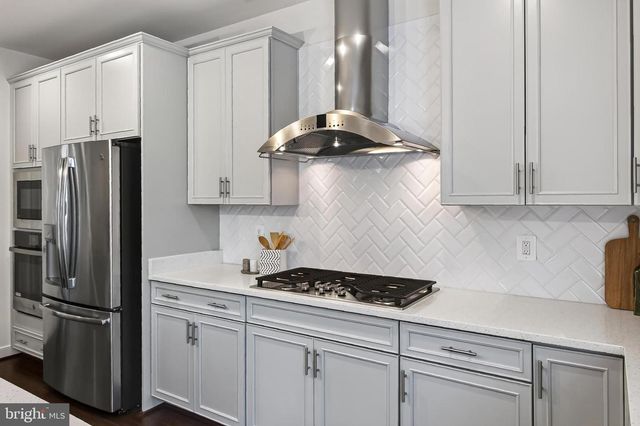 42300 CRAWFORD TER, Brambleton, VA 20148