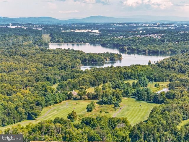 42300 CRAWFORD TER, Brambleton, VA 20148