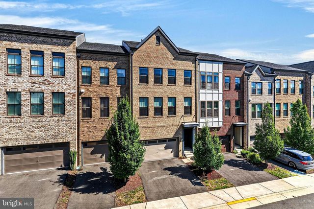 42300 CRAWFORD TER, Brambleton, VA 20148