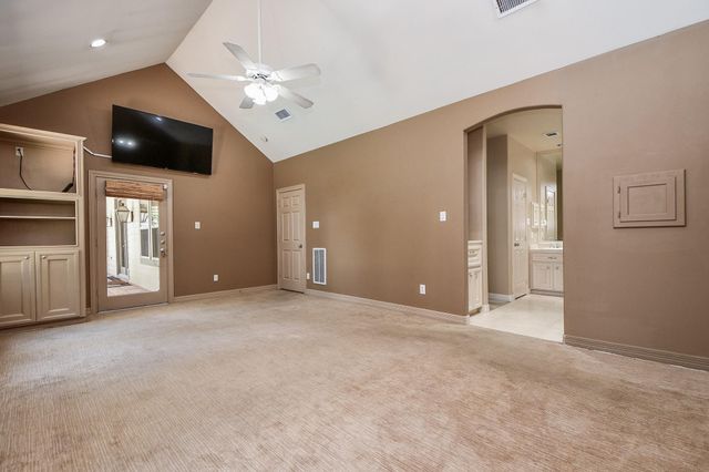 1240 Bingle Road, Spring Valley Village, TX 77055