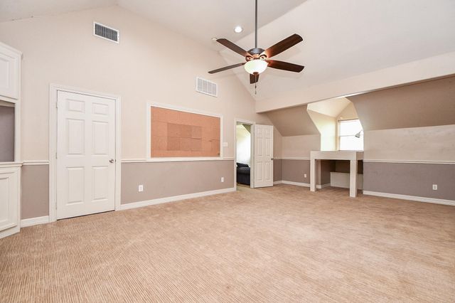 1240 Bingle Road, Spring Valley Village, TX 77055