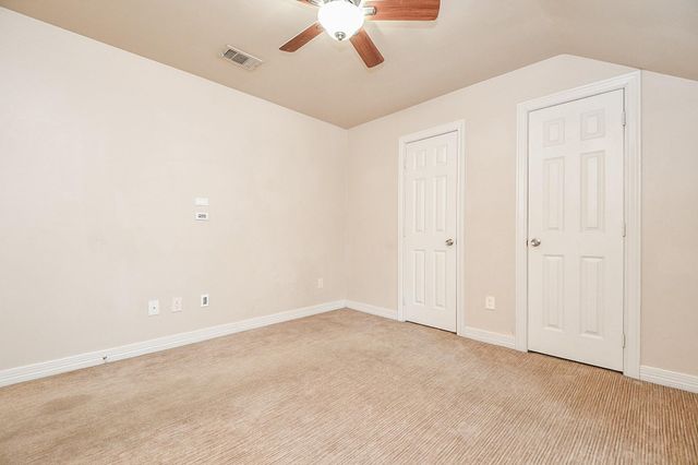 1240 Bingle Road, Spring Valley Village, TX 77055